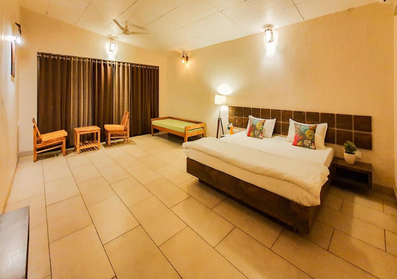 The Satpura Panchtatva Villa Khāpa Eksteriør billede