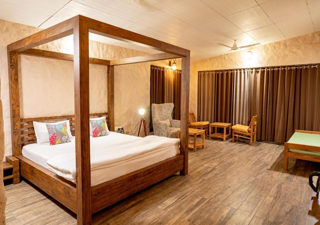 The Satpura Panchtatva Villa Khāpa Eksteriør billede